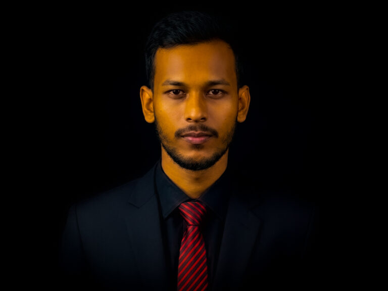 Arif Hossain - the owner of the signalboosterinfo